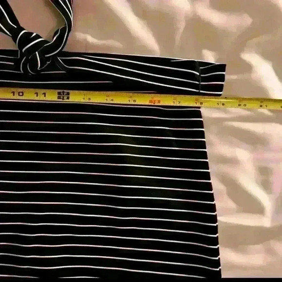 Loft Black White Striped Thick Stretch Pull-on Kkirt size L #93 - Picture 4 of 5